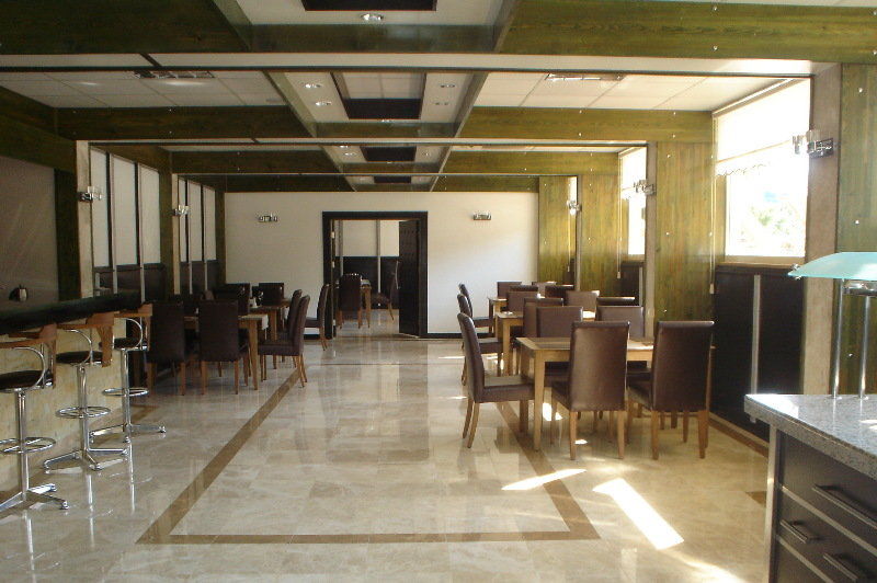 Hotel Tezcan 3*